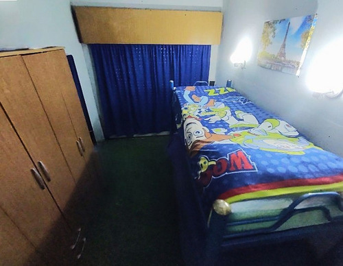 Venta Casa Al Frente 2 Dormitorios - Cochera