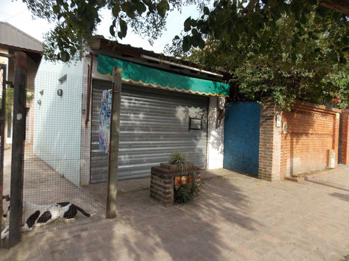 Casa Con Local Comercial Y Monoambiente