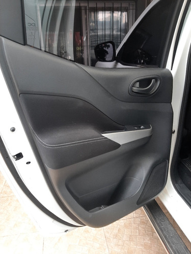 Nissan Frontier 2.3 S Cd 4x2 Mt