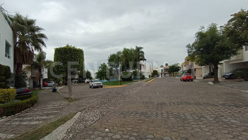 Venta De Terreno Lomas De Angelopolis Cluster 10-10-10 Lomas I Puebla, Puebla