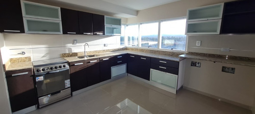 Imagen 6 de 22 de Piso Torre Vip Alto De Villasol - 5 Dorm - Balcón C/asador Amenities
