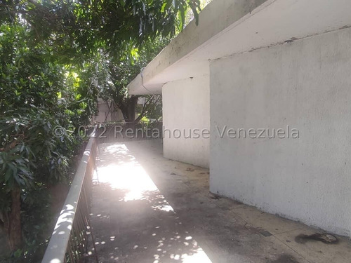Imagen 13 de 30 de Casa Para Remodelar En Venta, Urb. Los Palos Grandes
