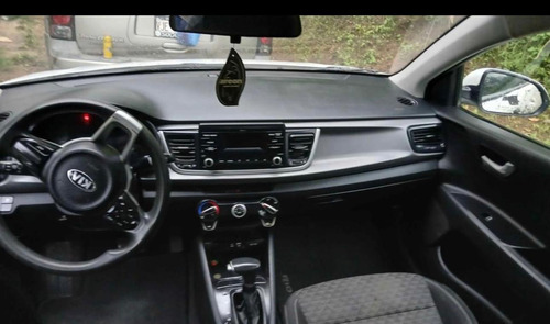 Kia Rio 1.6 Lx Sedan At