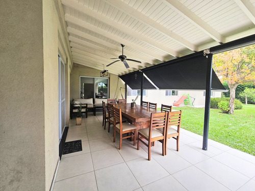 Venta Casa 6 Ambientes La Cesarina Pileta Climatiz