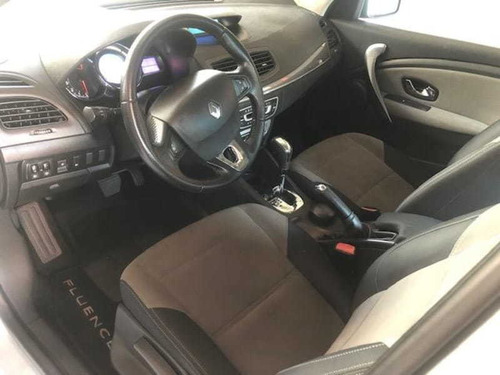 Imagem 7 de 10 de Renault Fluence Dynamique 2.0 16v Hi-flex Aut. 2015