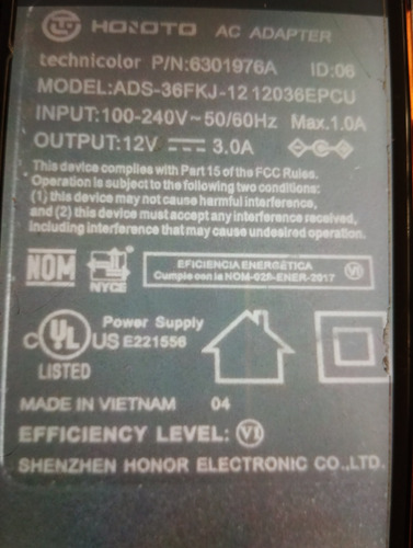 Convertidor O Adaptador De Corriente 12 Vlts Hoioto (Usado)