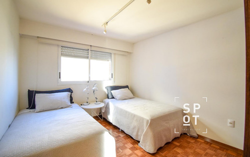 Divino Apartamento, Piso Alto, 3 Dormitorios, Golf, Punta Carretas.