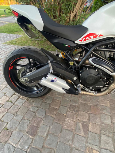 Imagen 7 de 8 de Ducati Monster