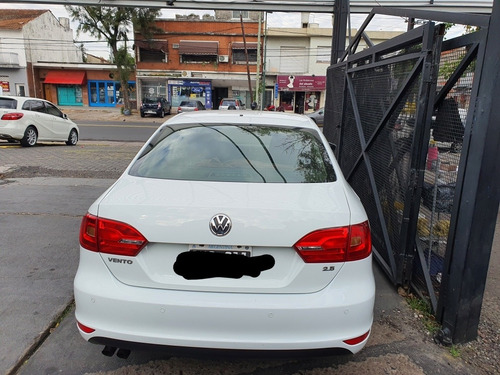 Volkswagen Vento 2.5 Advance Plus Tiptron 170cv 2014