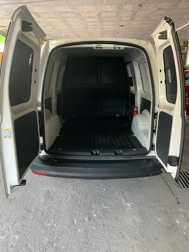 Imagen 11 de 14 de Volkswagen Caddy 1.6 Maxi Std 5 Vel Ac 2017