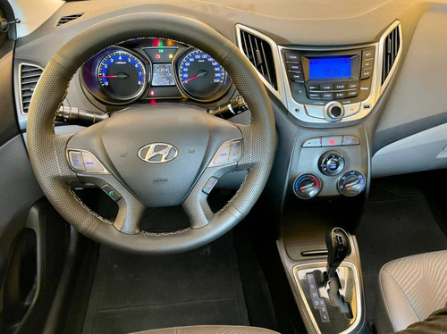 Imagem 15 de 15 de Hyundai Hb20s 1.6 Comfort Plus 16v Flex 4p Automático
