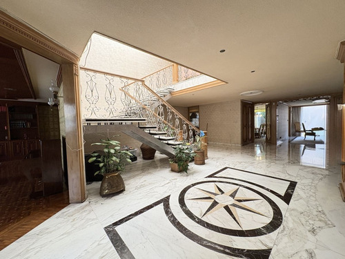 Estupenda Para Ideal Para Remodelar En Polanco, Super Ubicación Y Negociable!!