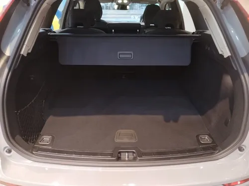 Volvo XC60 PLUS T8