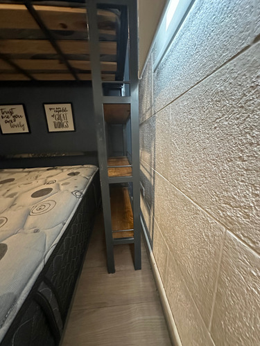 Cama Industrial Doble Con Colchones Gris Cama Doble Industrial (Usado)