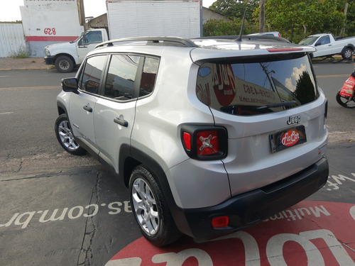 Imagem 2 de 11 de Renegade Sport 1.8 (flex)