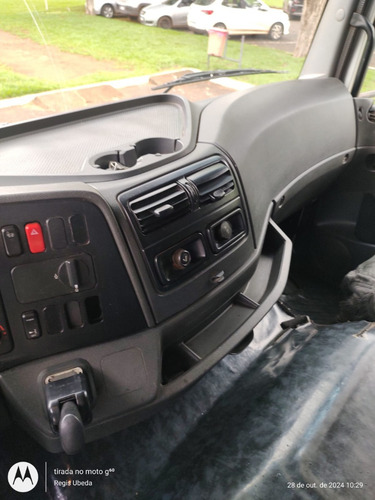 M. Benz Atego 2430
