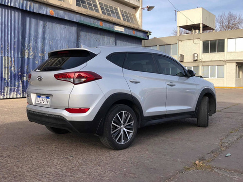 Imagen 3 de 18 de Hyundai Tucson 2016 2.0 Gl 6at 2wd