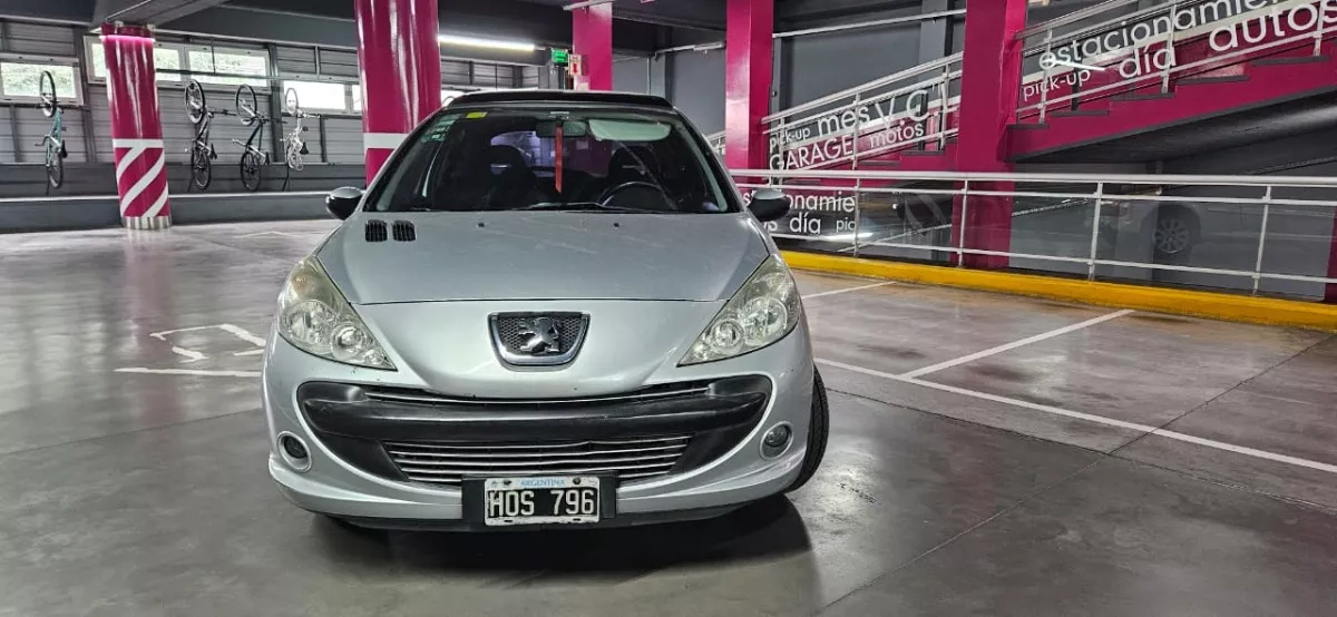 Peugeot 207 1.6 Xt