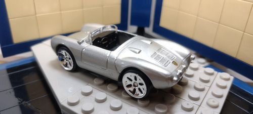 Priviet Porsche 550 Spyder Maisto Hw Plateado (Usado)