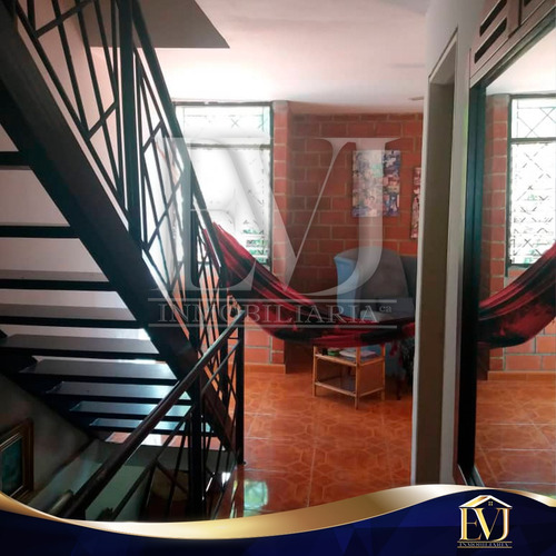 Valles De Chara - Townhouse En Venta