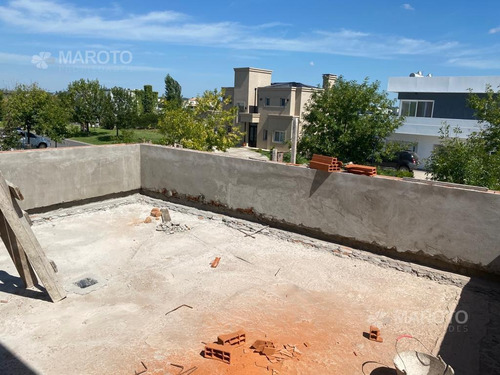 Imagen 12 de 14 de Casa En Venta En Barrio El Canton Golf - Maroto Propiedades