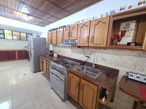 Imagen 11 de 19 de Quinta Tipo Townhouse En Trigal Norte, Valencia. Negociable