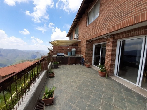 Imagen 2 de 12 de Venta Townhouse Loma Linda, Moderno Y Actualizado