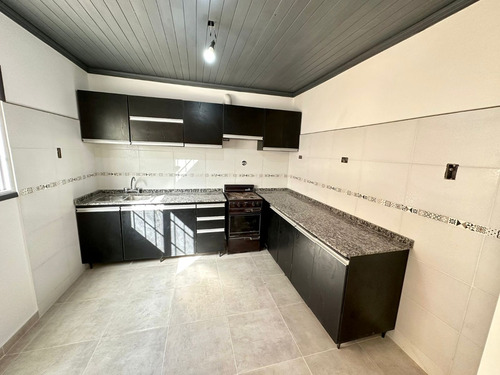 Casa A Estrenar Sobre Lote De 8,66x25