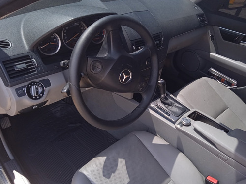 Imagen 11 de 13 de Mercedes Benz C200