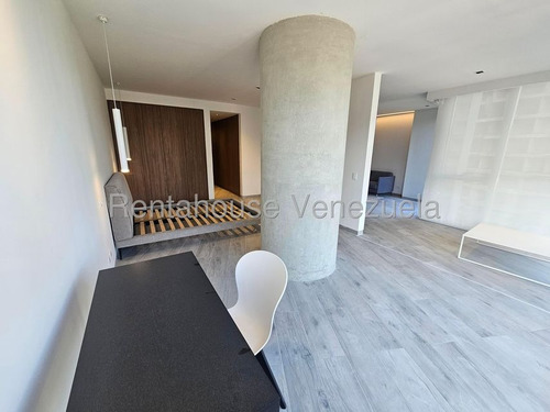 Espectacular Apartamento En Las Mercedes Cod. 26-430