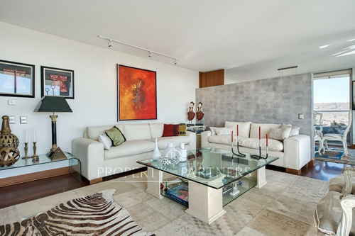 Imagen 8 de 25 de Luminoso Departamento Remodelado Con Gran Vista, San Carlos