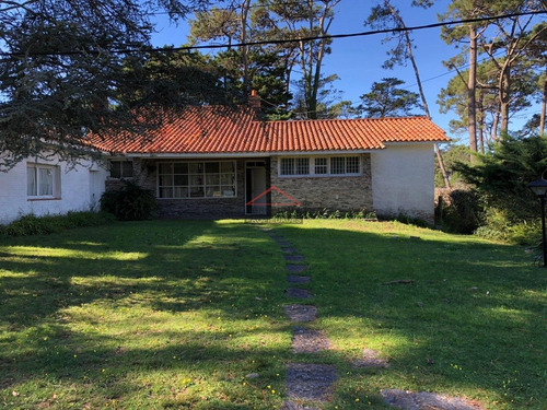 Casa En San Rafael, 3 Dormitorios *- Ref: 3108