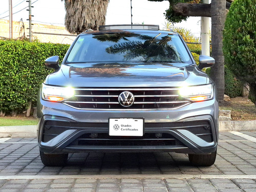Volkswagen Tiguan 5p Comfortline L4/1.4/T Aut