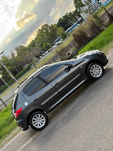 Peugeot 207 1.6 Feline 106cv