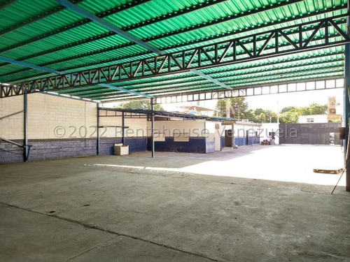 Galpón En Venta Centro De Barquisimeto Kenlimar Nieto 23-16483