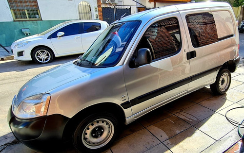 Imagen 8 de 15 de Citroën Berlingo 2016 1.6 Hdi 92 Bussines Mixto