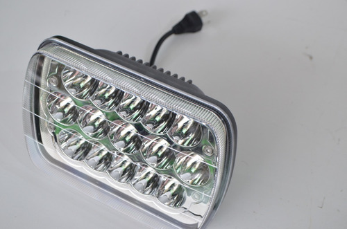 Imagen 3 de 10 de Par Faro 15 Leds 45w Alta Y Baja Optica 7¨ Universal