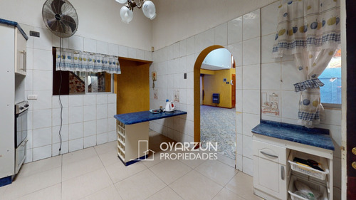 Casa En Venta De 5 Dormitorios 3 Baños 3 Estacionamientos