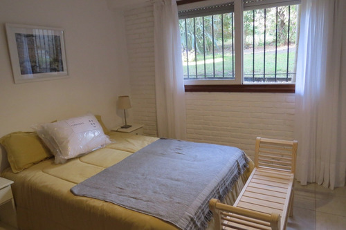 Imagen 15 de 30 de Casa En Alquiler - Temporada 2023 - Zona Golf