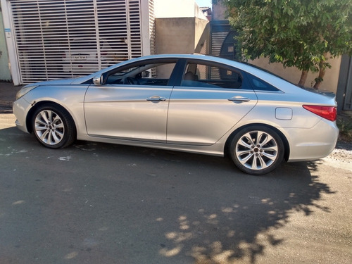 Hyundai Sonata 2011