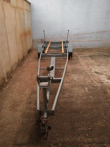 Imagem 12 de 12 de Carreta / Reboque Para Barco De Até 6 Metros Documentada.