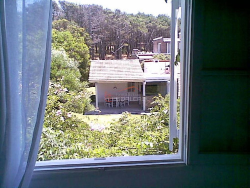 Imagen 7 de 18 de Hermosa Y Cómoda Casa Ubicada En La Barra A Muy Pocos Metros De Playa