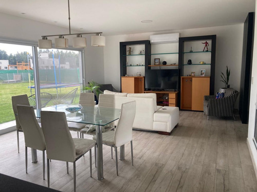Casa 3 Dormitorios En Barrio Privado - Quincho Y Piscina - Haras De Funes