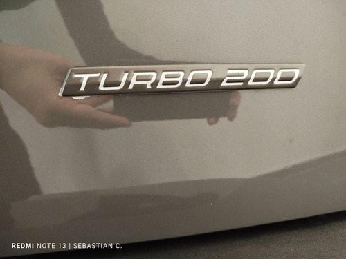 Peugeot 2008 1.0T Gt