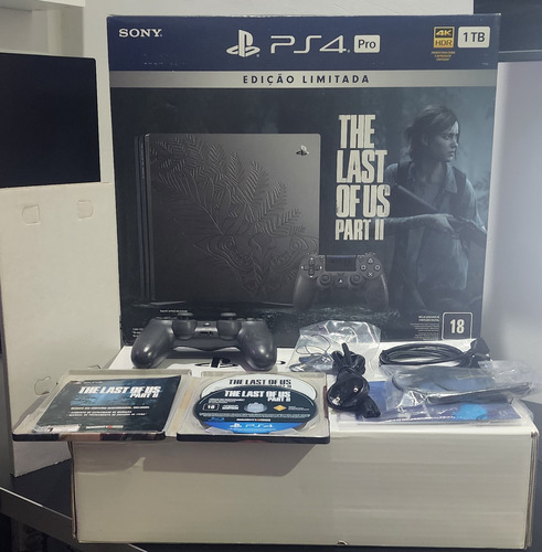 Ps4 Pro Edição The Last Of Us+dualshock 4 Lacrado+headset. Preto (Usado)