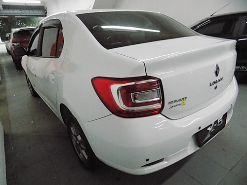 Renault Logan 1.6 Expression 8v Flex 4p Manual