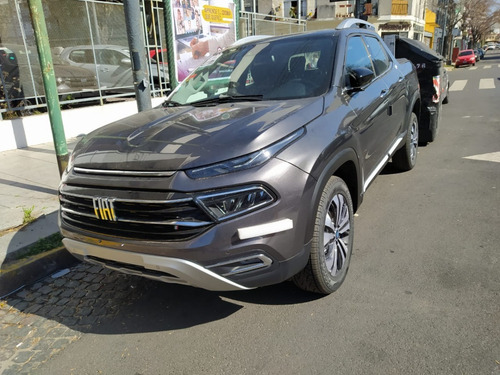 Imagen 2 de 22 de Fiat Toro Volcano Entrega Inmediata