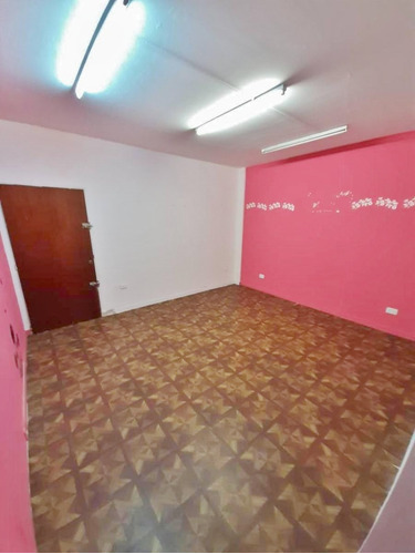 Oficinas Comerciales Con Excelente Ubicación En Pleno Centro De San Justo. Ideal Varios Rubros/destinos