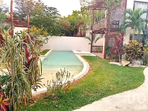 Venta Casa 4 Ambientes Ciudad Chemuyil