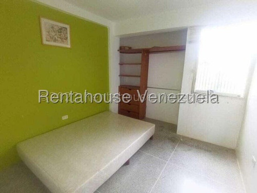 Daniela Linarez Vende Apartamentos Hermoso Y Amplio En Conjunto Privado De Cabudare En Piso Bajo Con Gas Directo Alta Seguridad Acabados De Primera!